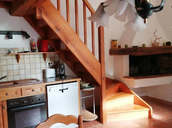 Mas De Trescouvieux * Laval-Saint-Roman