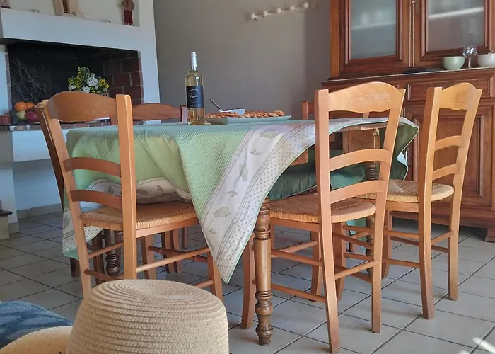 Holiday home Mas De Trescouvieux Laval-Saint-Roman